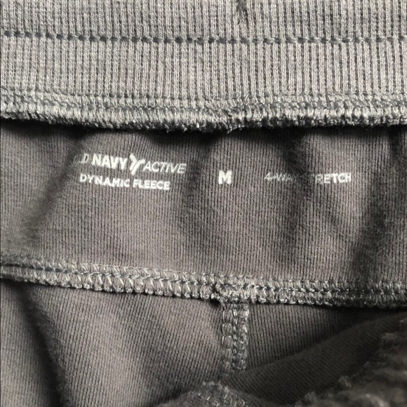 Old Navy Gray Athletic Shorts with Elastic Waistband - Picture 2 of 2